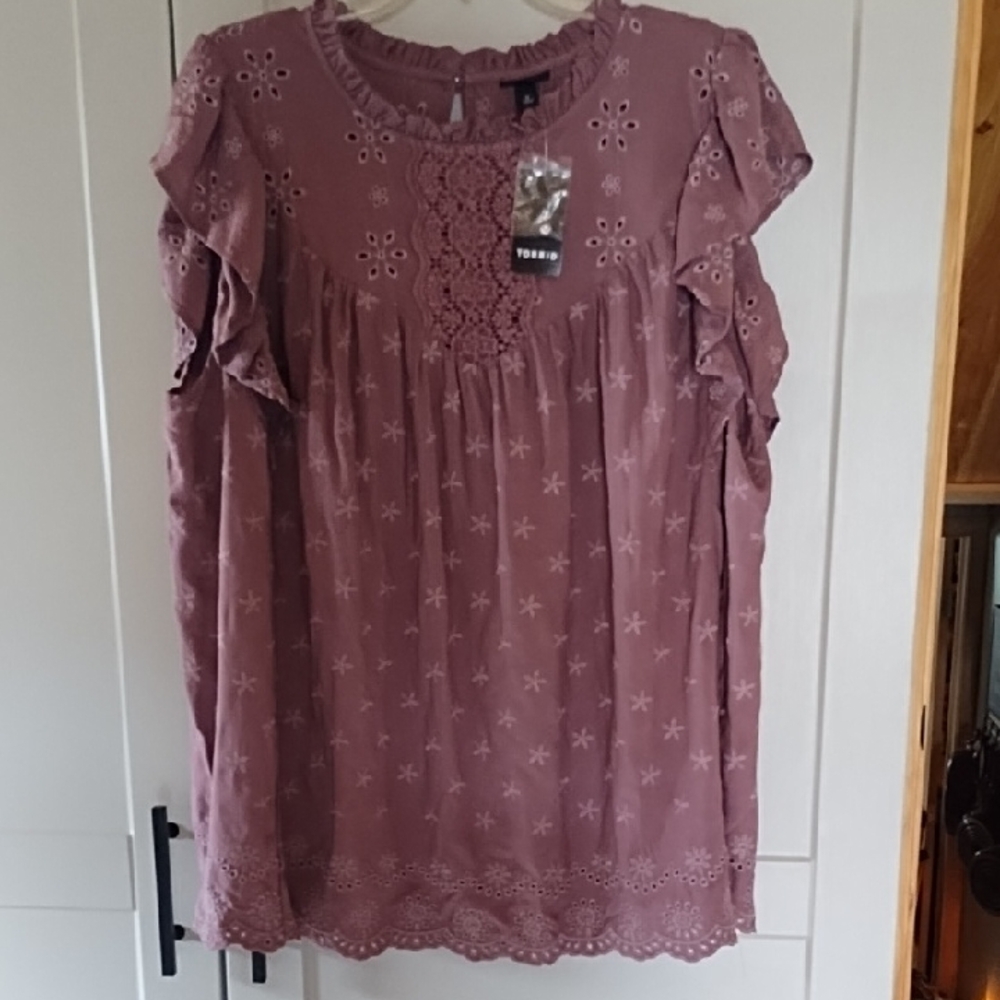 torrid mauve eyelet flutter sleeve blouse